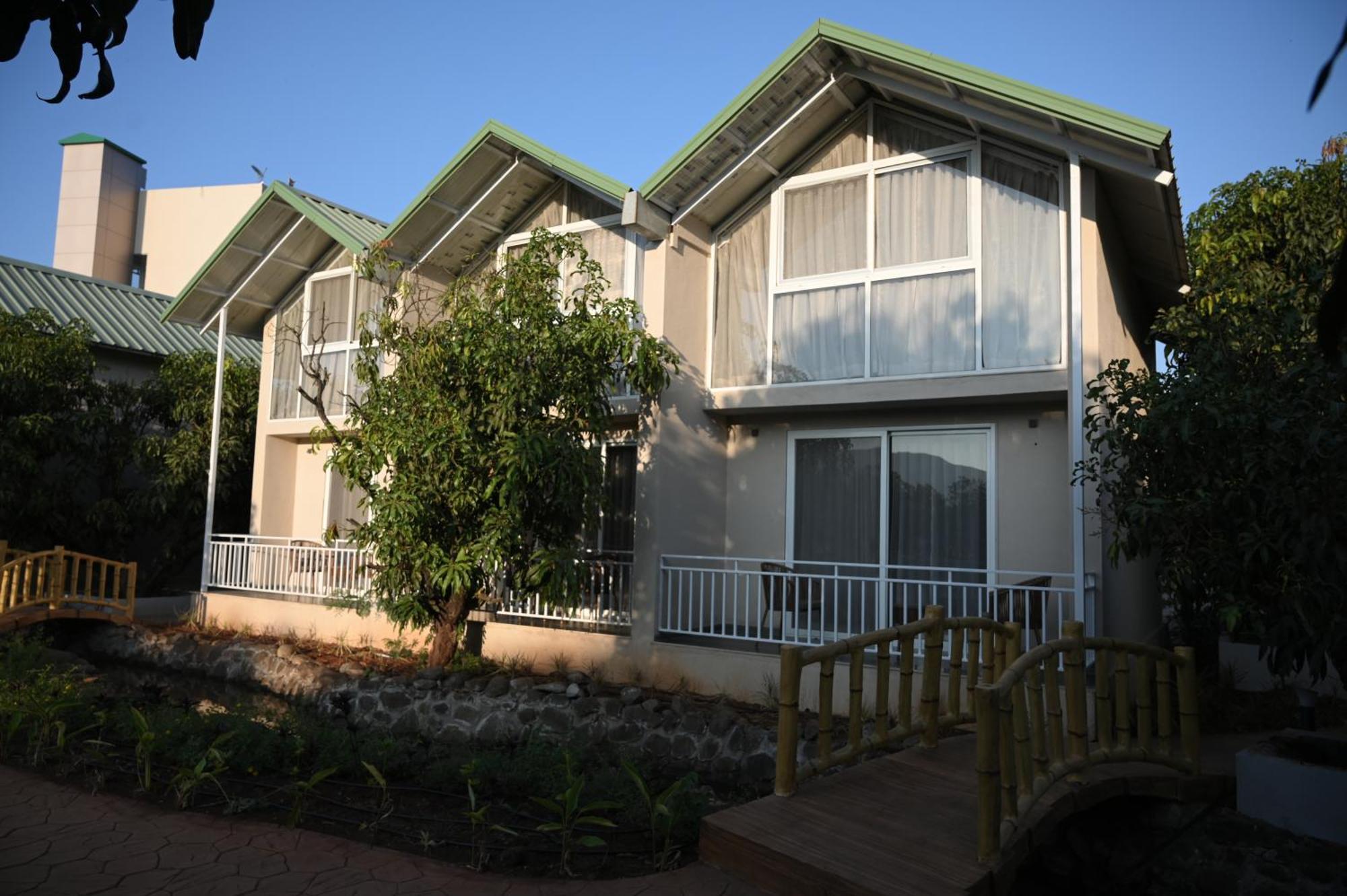 Mango Leaf Lake Resort Malkhed Exterior foto